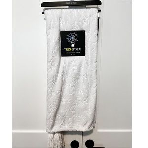 Ghost Embossed White Halloween Throw Blanket with Ghost Tassels